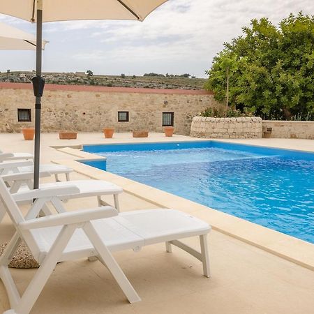 Vivere gli Iblei - Maison en plain air Ragusa Esterno foto