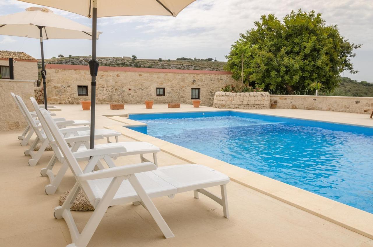 Vivere gli Iblei - Maison en plain air Ragusa Esterno foto