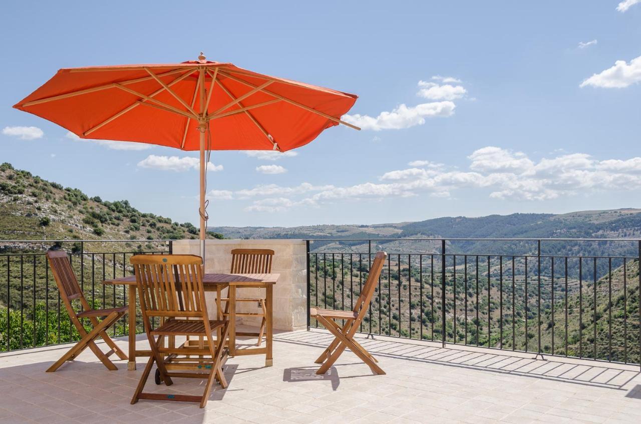 Vivere gli Iblei - Maison en plain air Ragusa Esterno foto