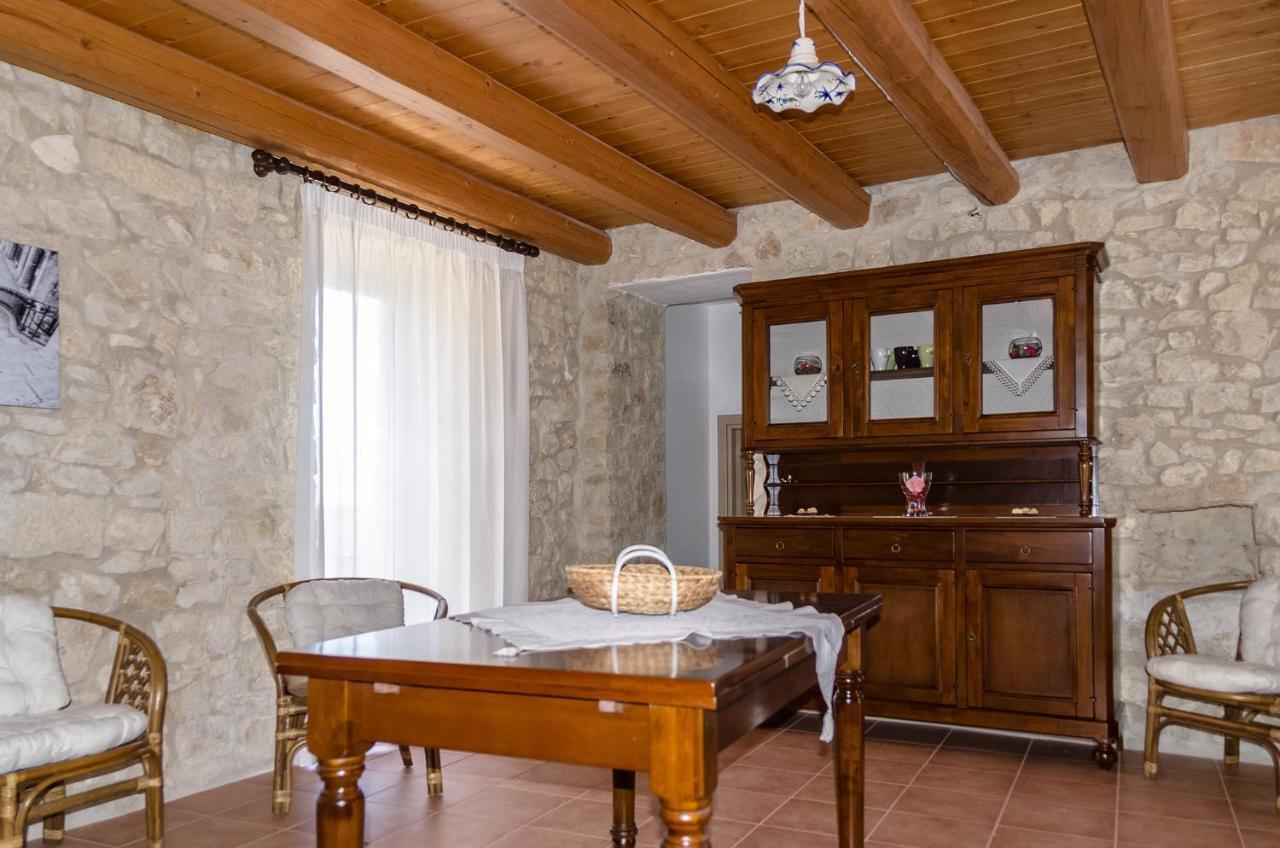 Vivere gli Iblei - Maison en plain air Ragusa Esterno foto