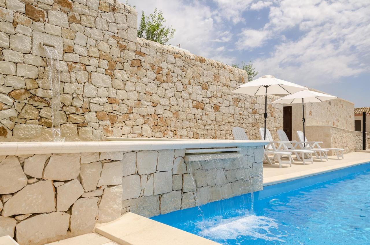 Vivere gli Iblei - Maison en plain air Ragusa Esterno foto