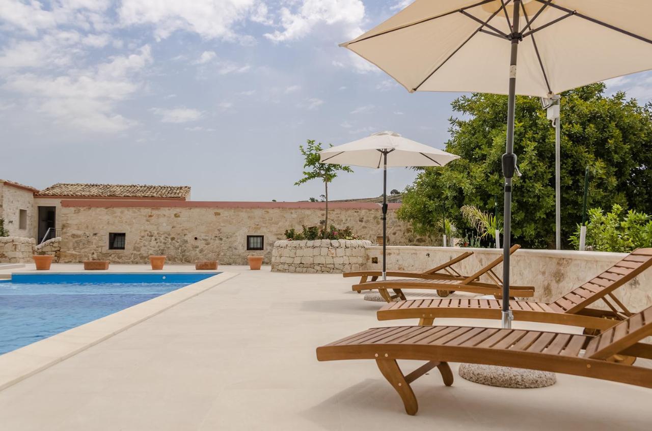 Vivere gli Iblei - Maison en plain air Ragusa Esterno foto